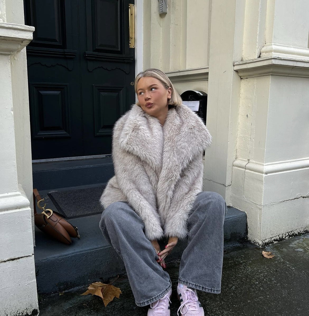 Isabelle Korte dames jas met zachte bontlook