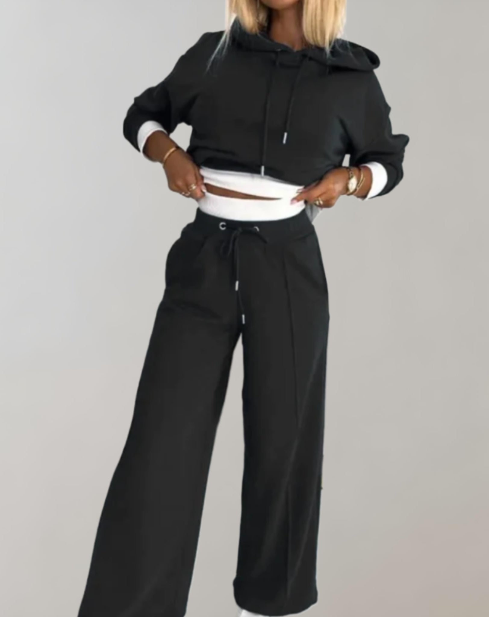 Liz Twee-delige dames loungeset met cropped hoodie en broek