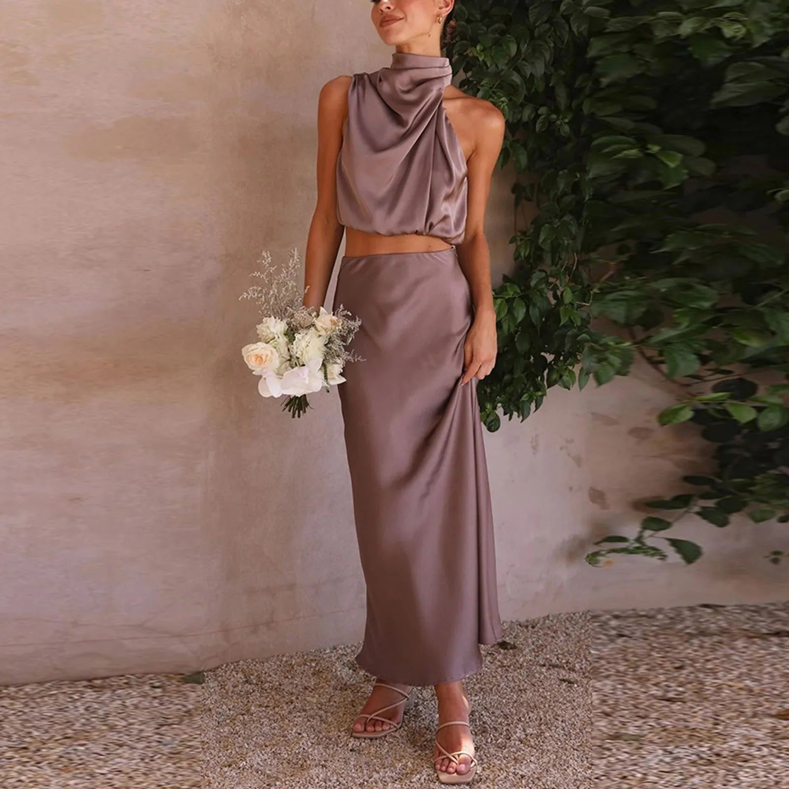 Mabel Elegante dames set met hoge hals en maxi-rok