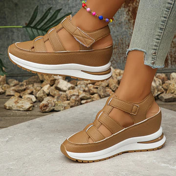 Rosy Dames sandalen met plateauzool