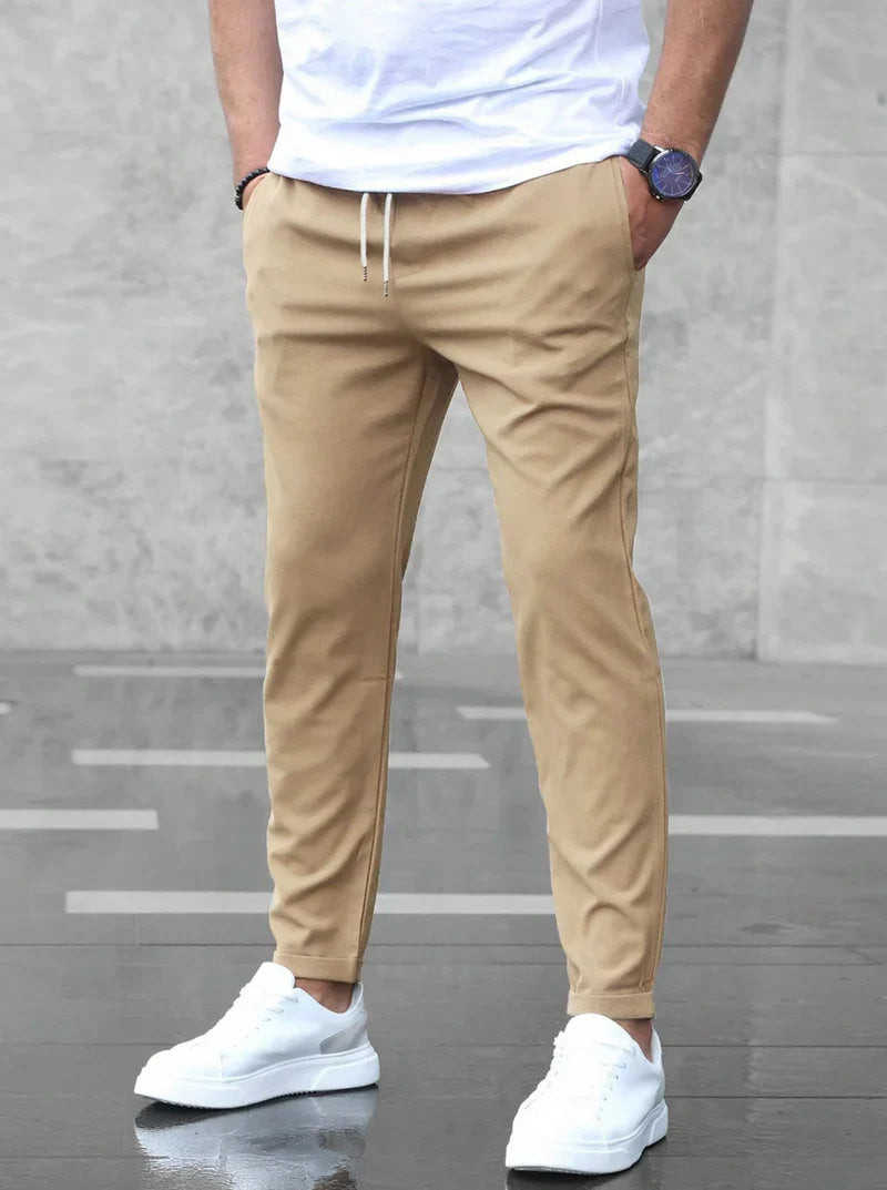 Caleb tapered heren chino met elastische taille en trekkoord