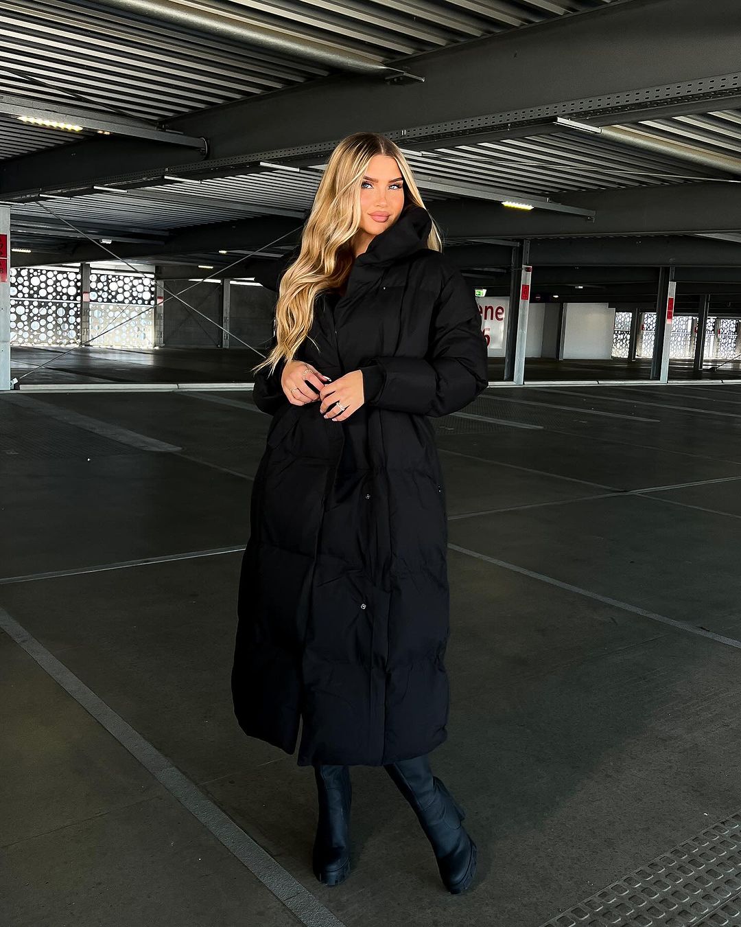 Esmee Dames Lange Puffer Jas Met Capuchon