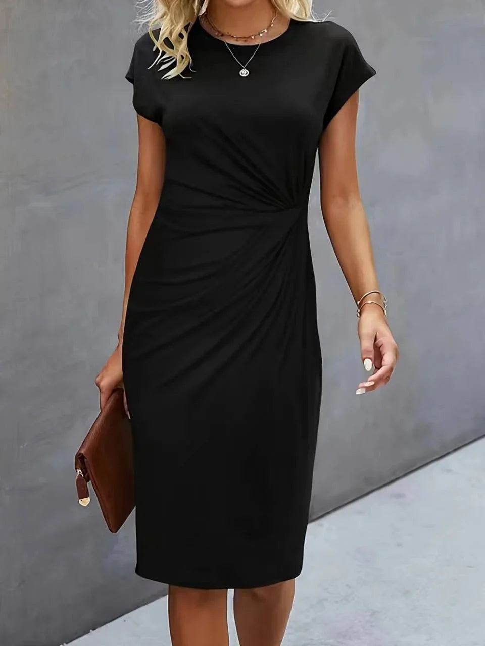 Lenora Dames midi jurk met korte mouwen en plooidetail